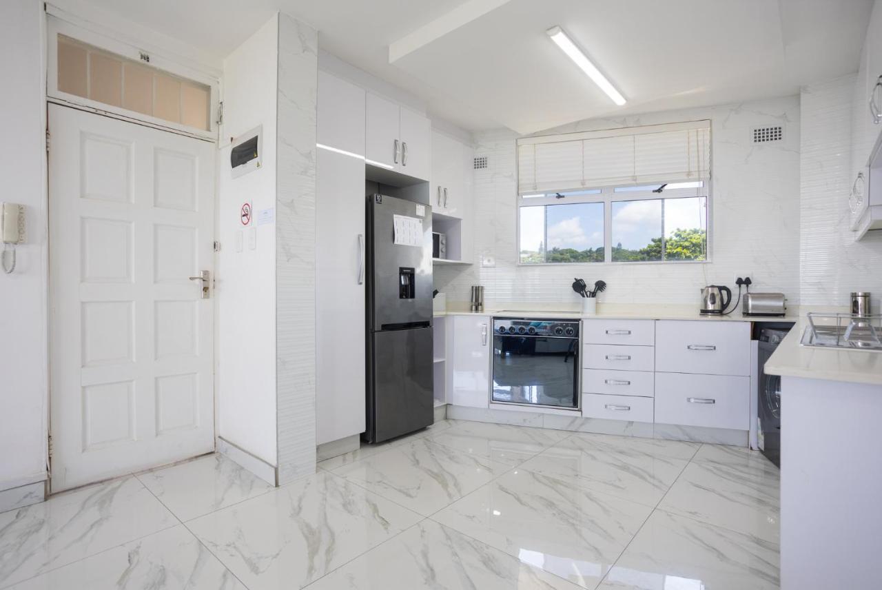24 Sea Lodge - Sea Viewing Apartment Durban Zewnętrze zdjęcie